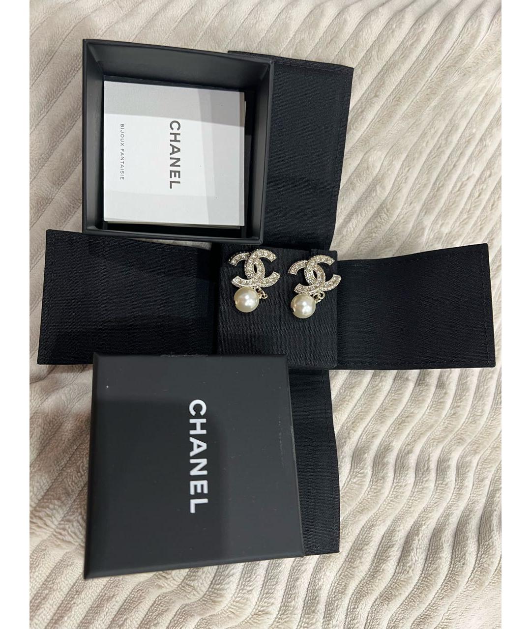 CHANEL Белые жемчужные серьги, фото 2