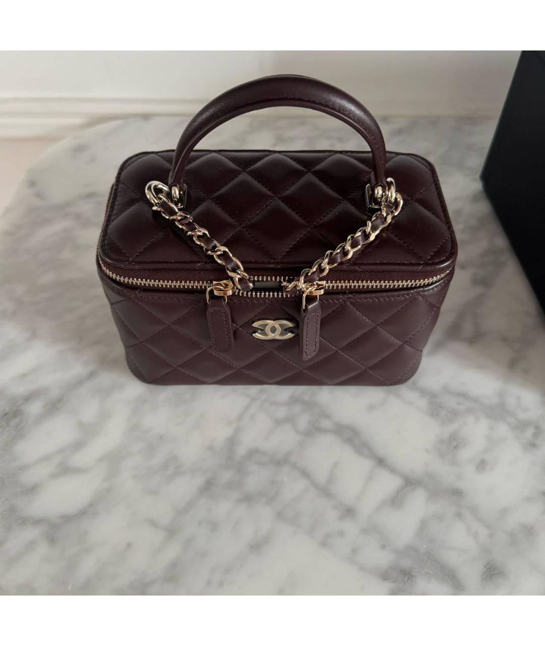 CHANEL Коричневая кожаная сумка с короткими ручками, фото 4