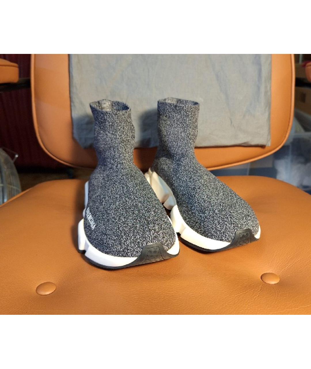 BALENCIAGA Серые кроссовки, фото 2