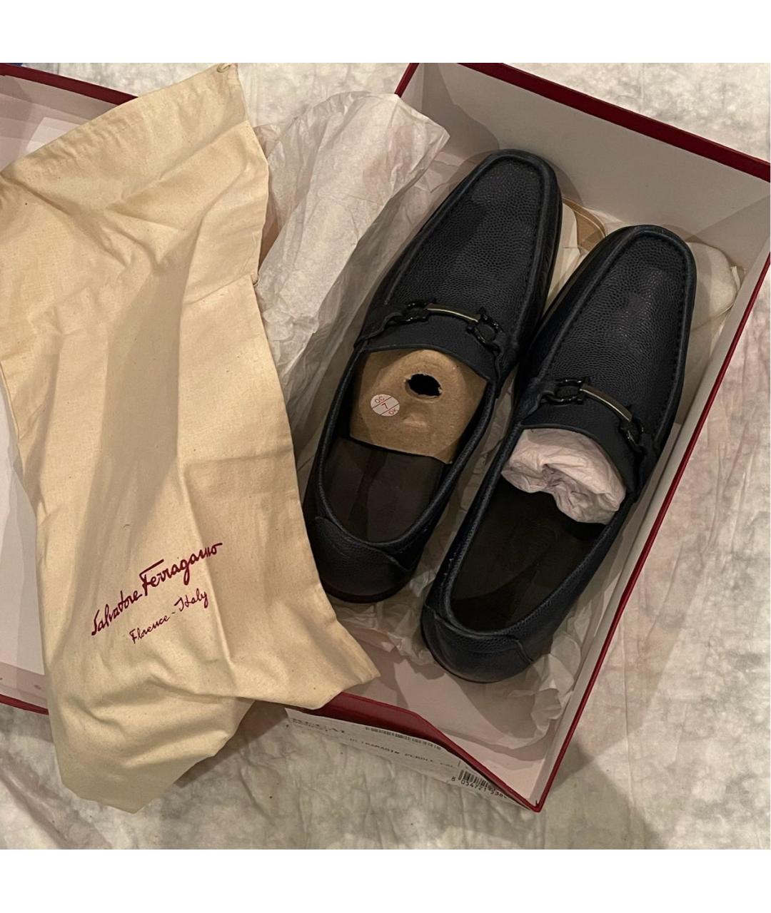 FERRAGAMO Темно-синие кожаные мокасины, фото 5