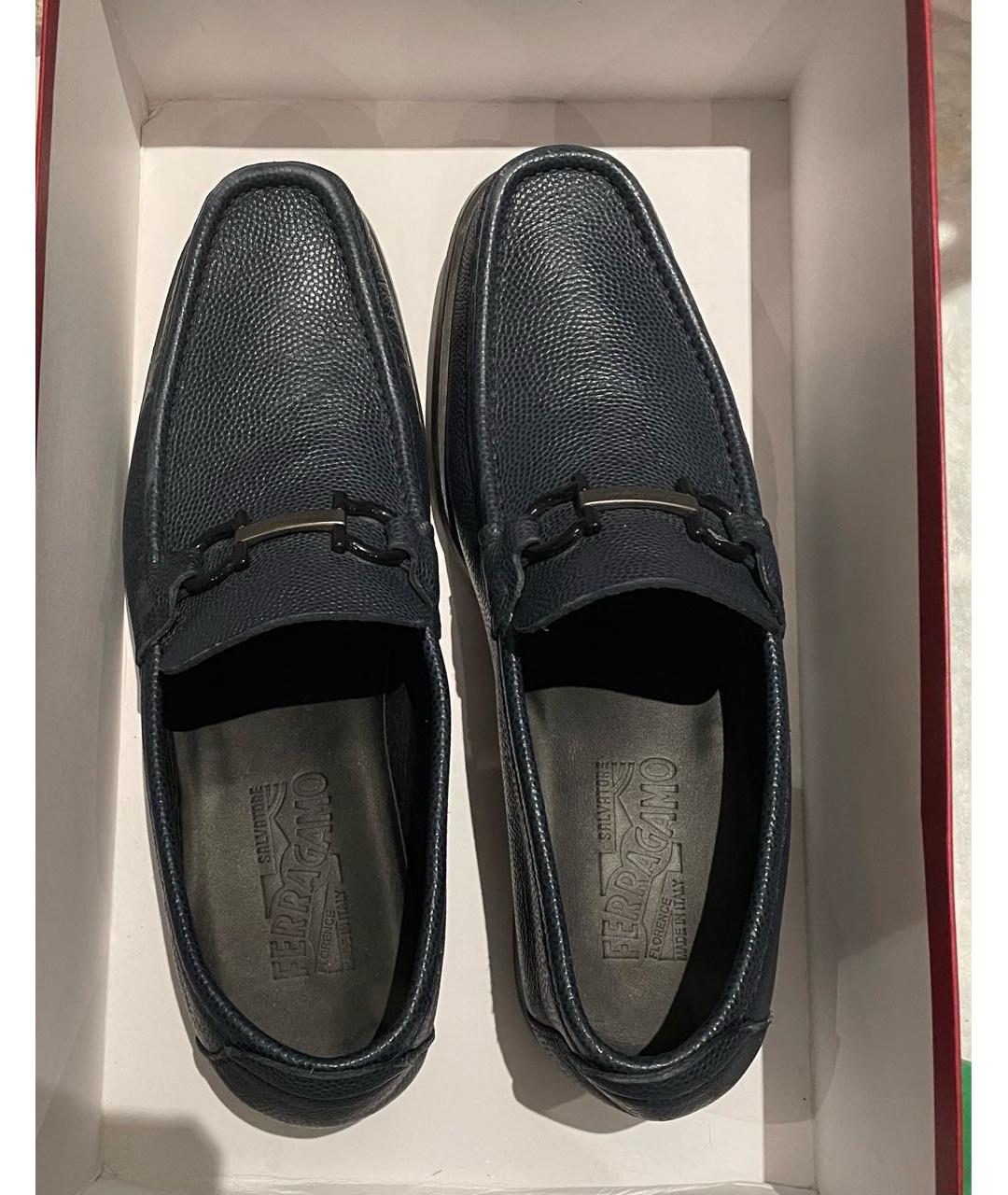 FERRAGAMO Темно-синие кожаные мокасины, фото 3