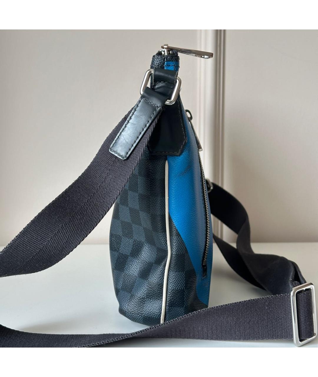 LOUIS VUITTON Темно-синяя кожаная сумка на плечо, фото 3