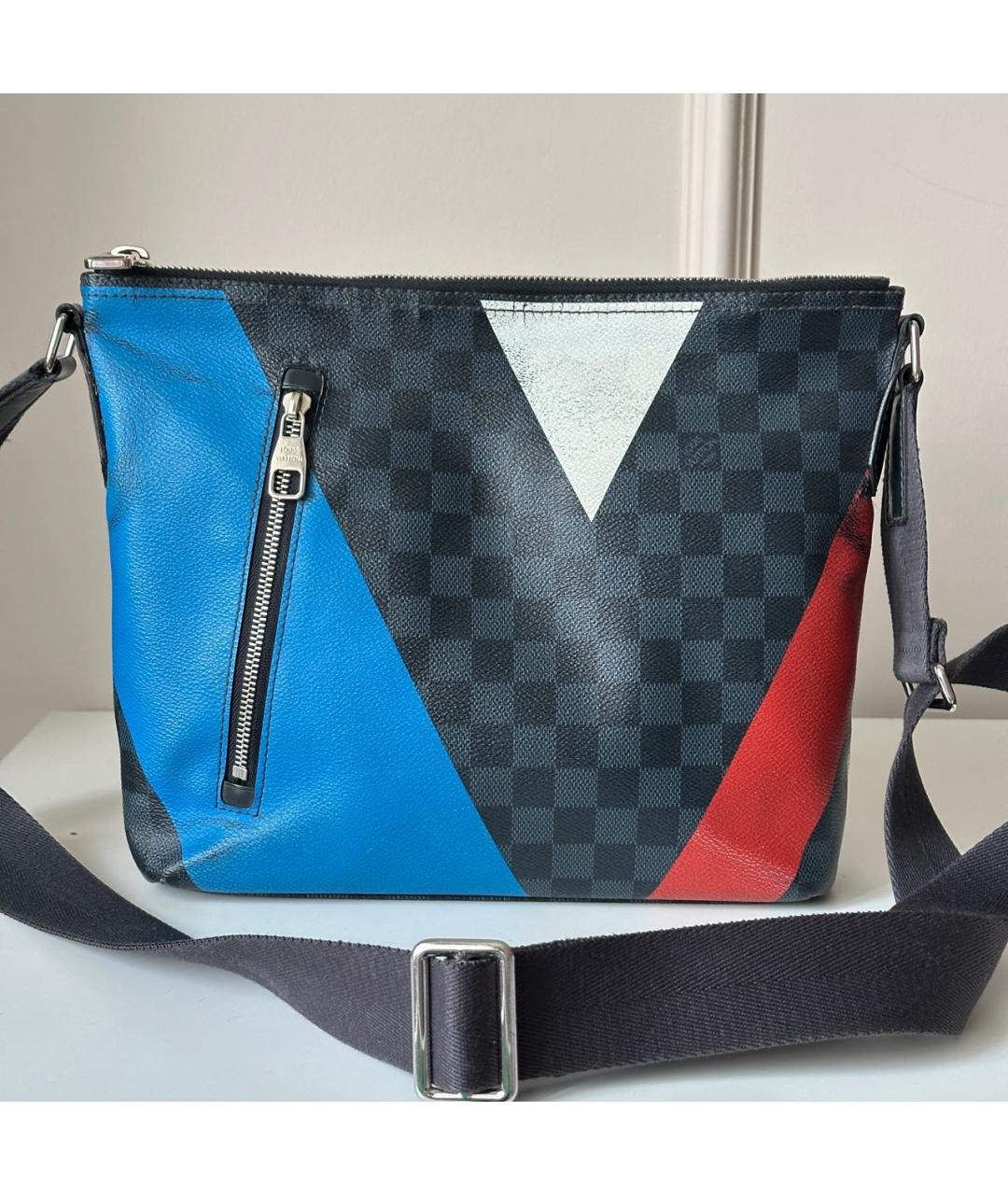 LOUIS VUITTON Темно-синяя кожаная сумка на плечо, фото 9