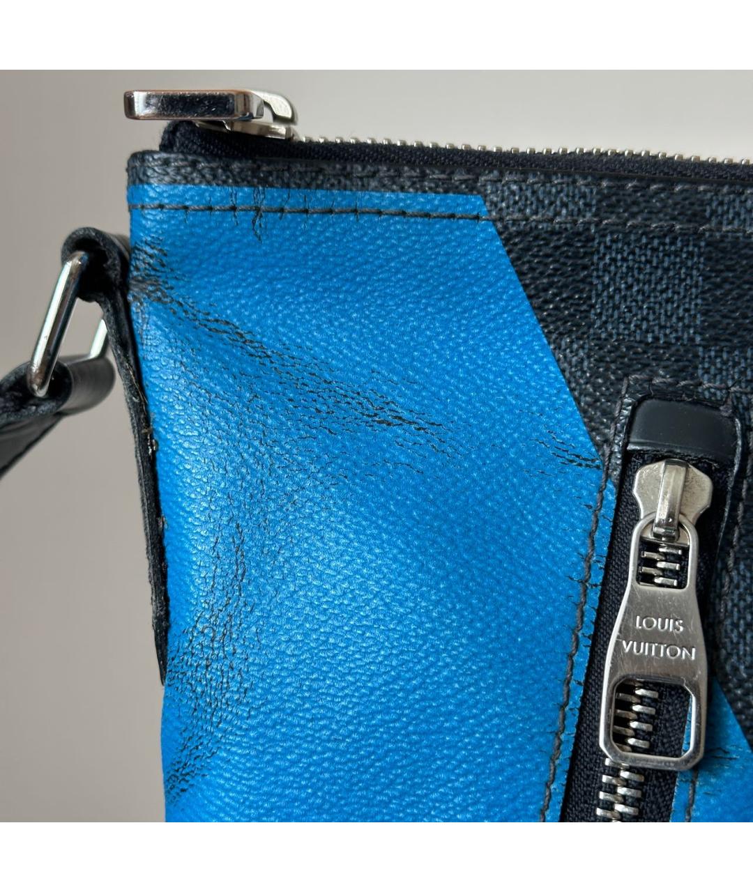 LOUIS VUITTON Темно-синяя кожаная сумка на плечо, фото 5