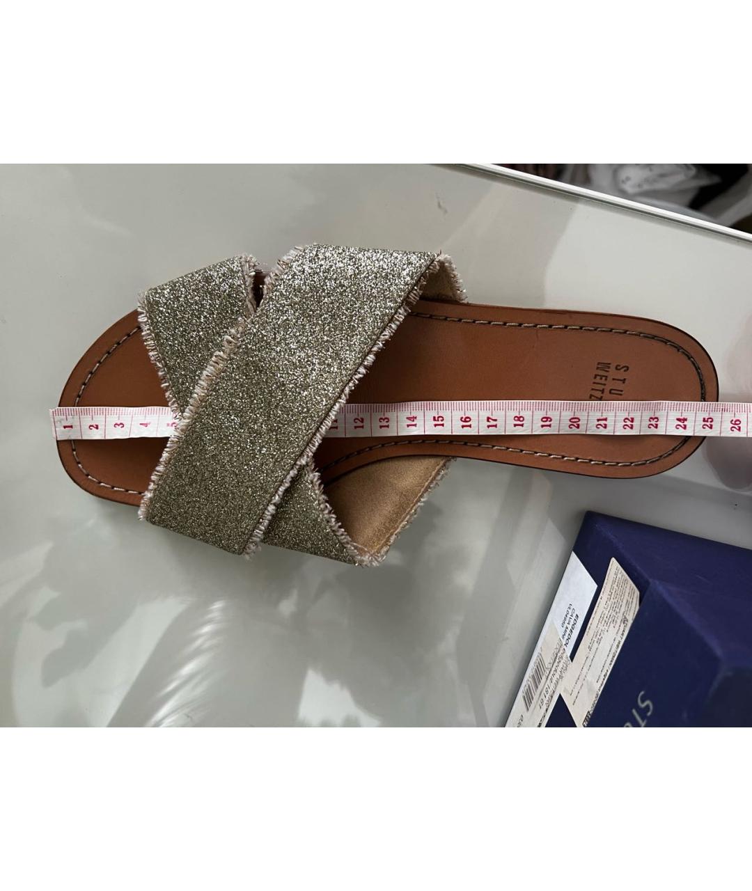 STUART WEITZMAN Золотые шлепанцы, фото 4
