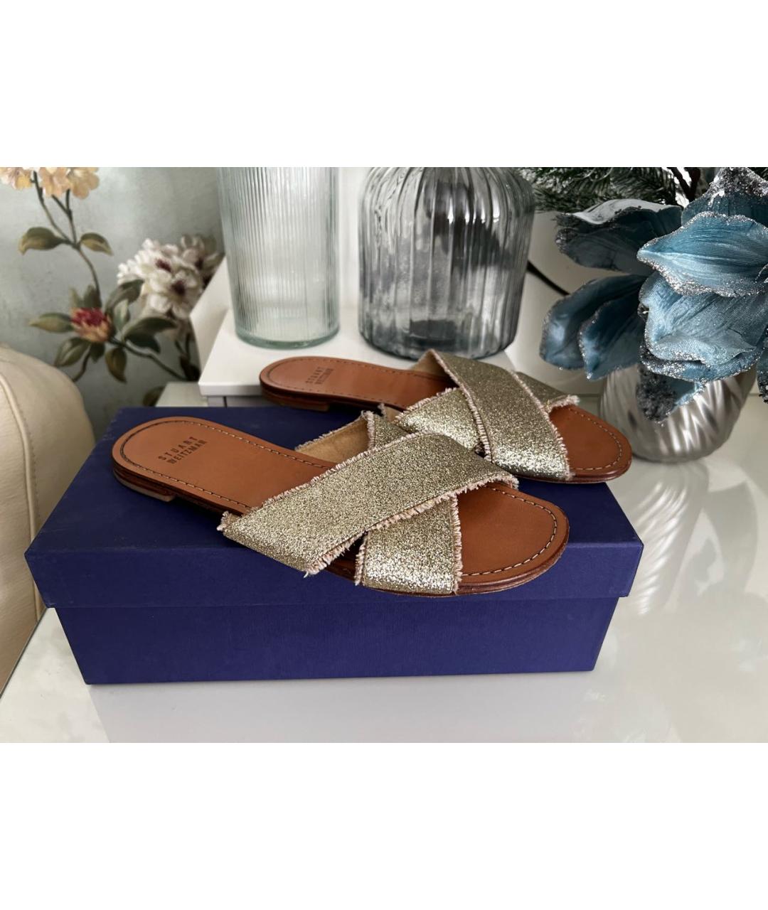 STUART WEITZMAN Золотые шлепанцы, фото 2
