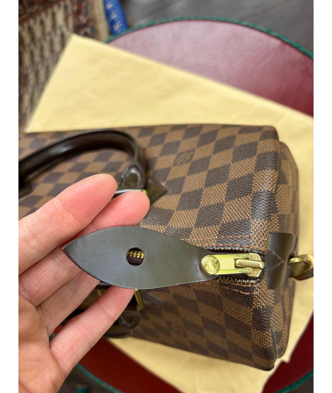 LOUIS VUITTON Коричневая сумка с короткими ручками из искусственной кожи, фото 7