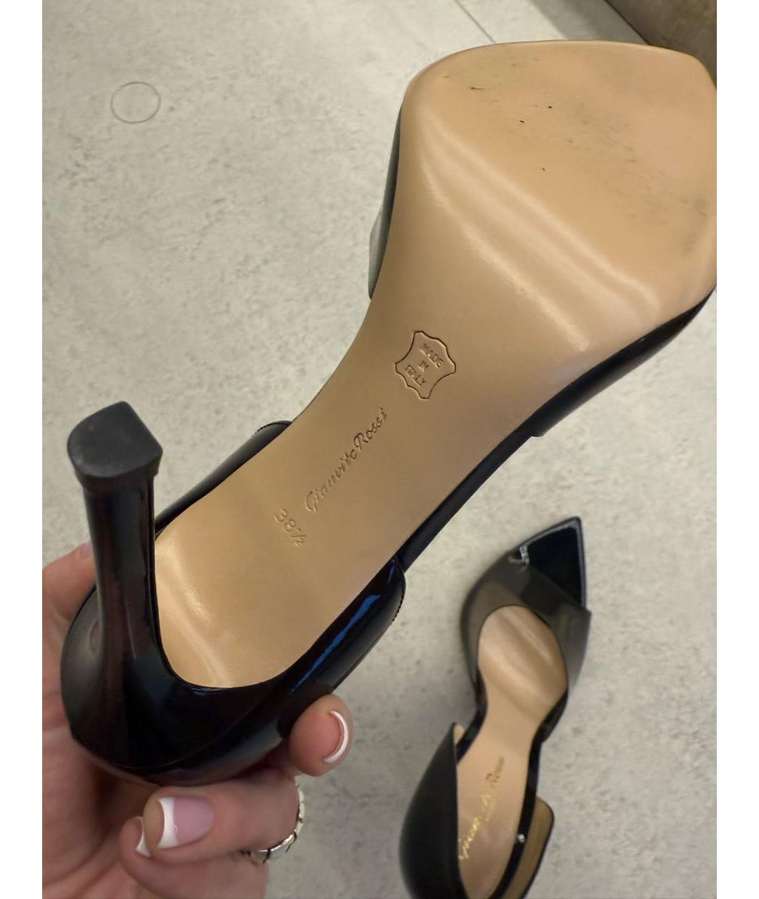 GIANVITO ROSSI Черные резиновые босоножки, фото 6