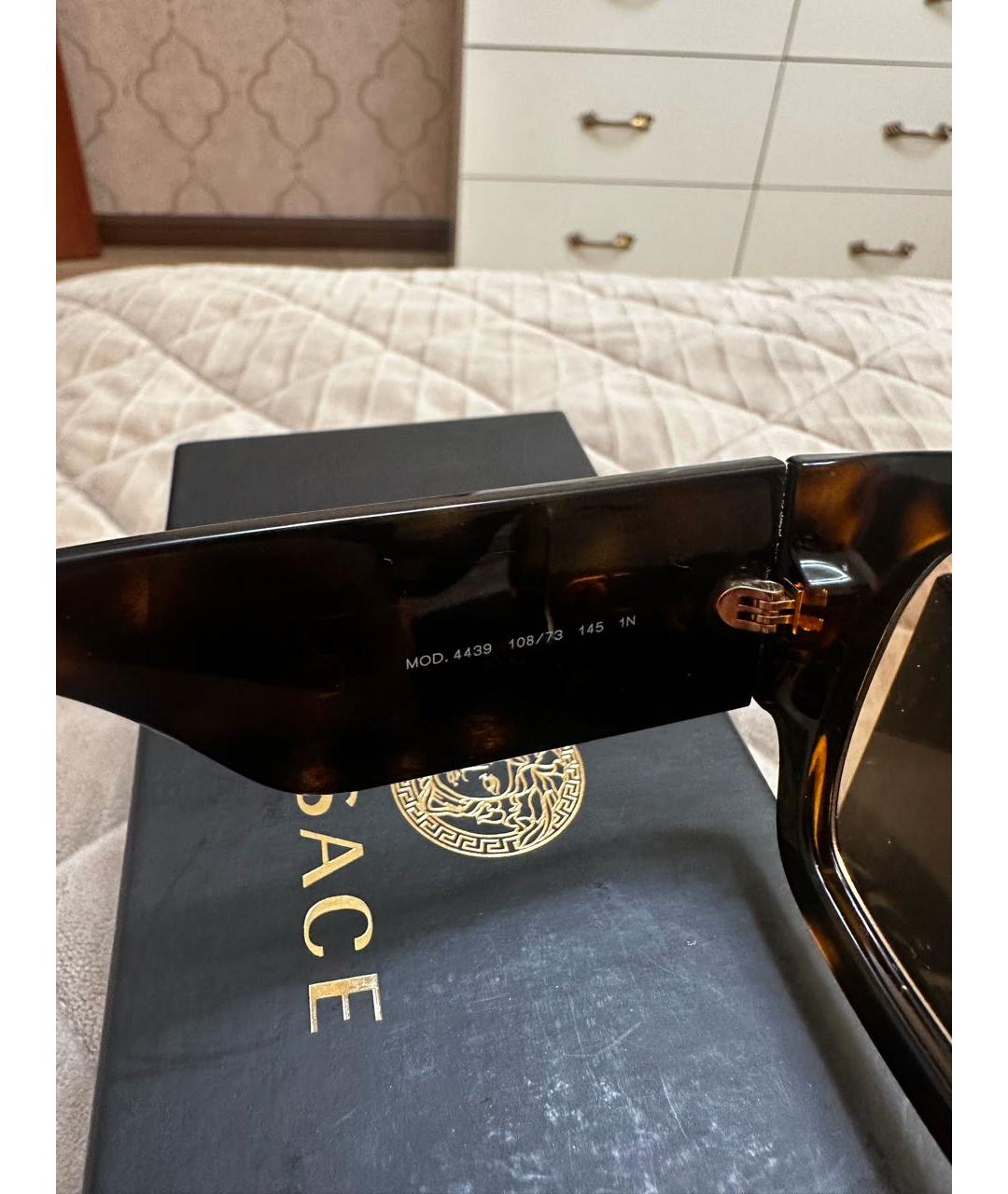 VERSACE Коричневые пластиковые солнцезащитные очки, фото 4