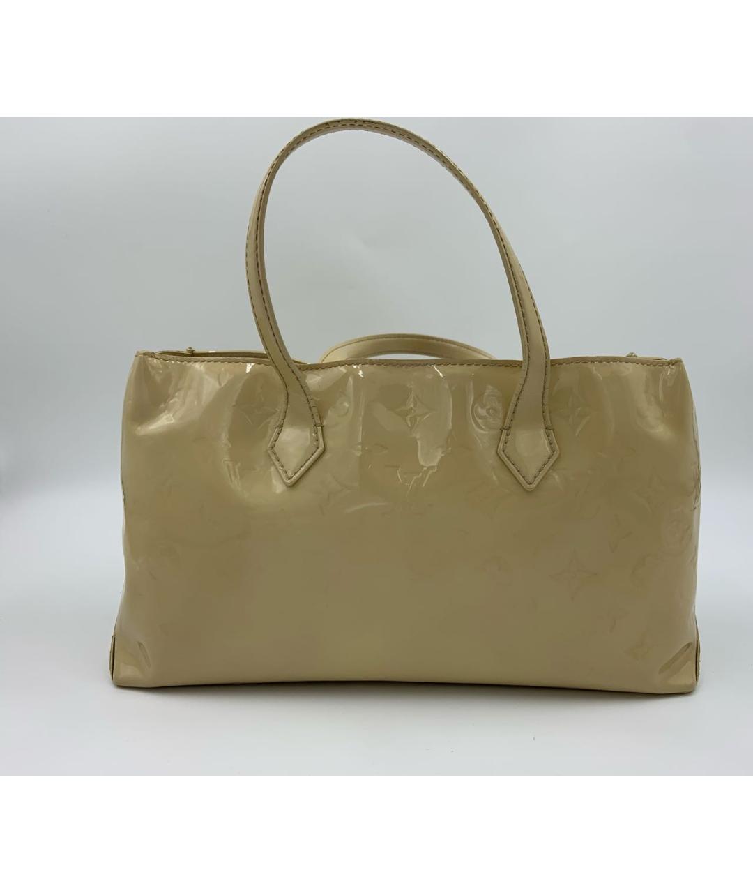 LOUIS VUITTON Бежевая сумка с короткими ручками из лакированной кожи, фото 2