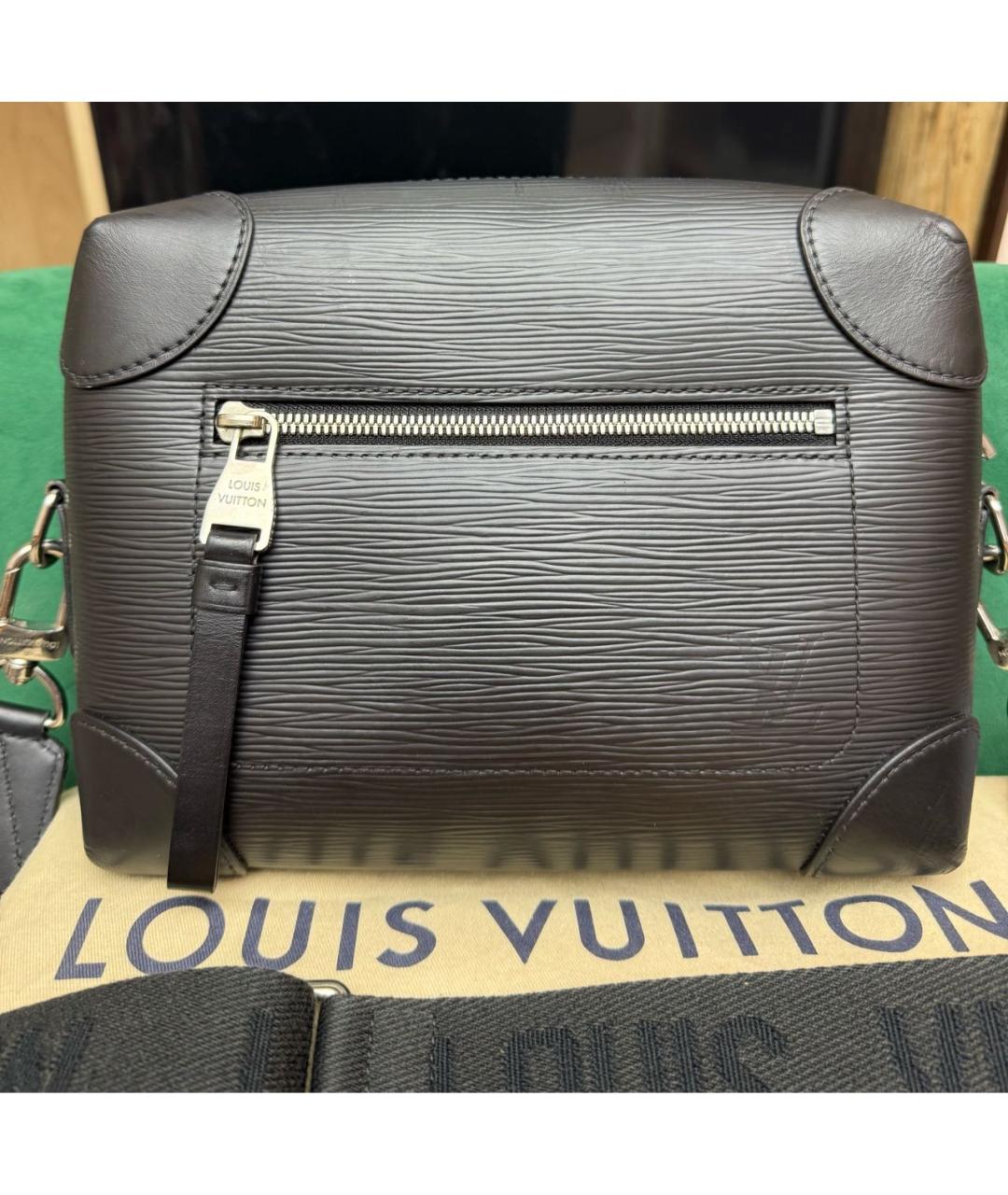 LOUIS VUITTON Черная кожаная сумка на плечо, фото 2