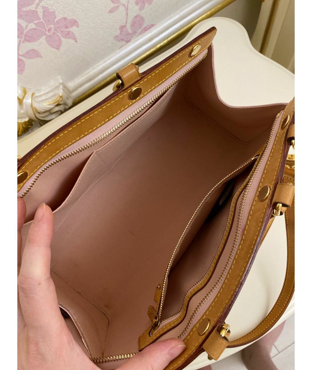 LOUIS VUITTON PRE-OWNED Розовая сумка с короткими ручками из лакированной кожи, фото 5