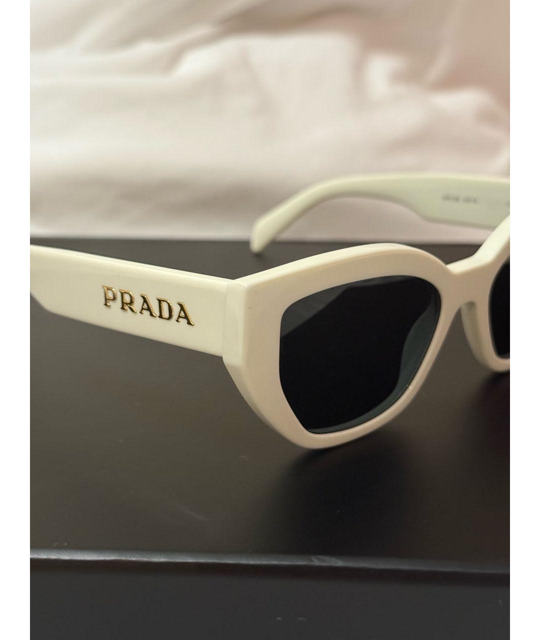PRADA Белые пластиковые солнцезащитные очки, фото 3