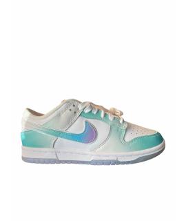 NIKE Кроссовки