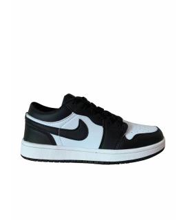 NIKE Низкие кроссовки / кеды