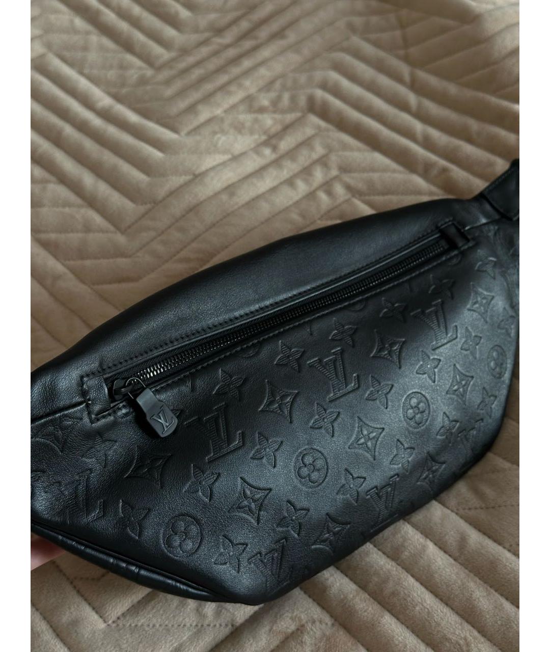 LOUIS VUITTON Черная кожаная барсетка, фото 3
