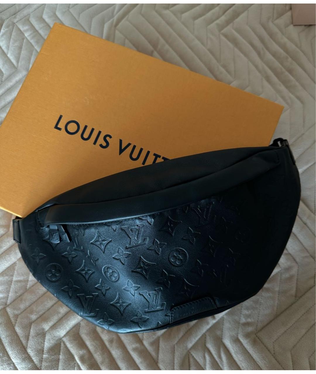 LOUIS VUITTON Черная кожаная барсетка, фото 5