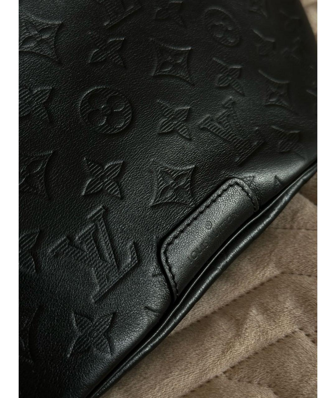 LOUIS VUITTON Черная кожаная барсетка, фото 8
