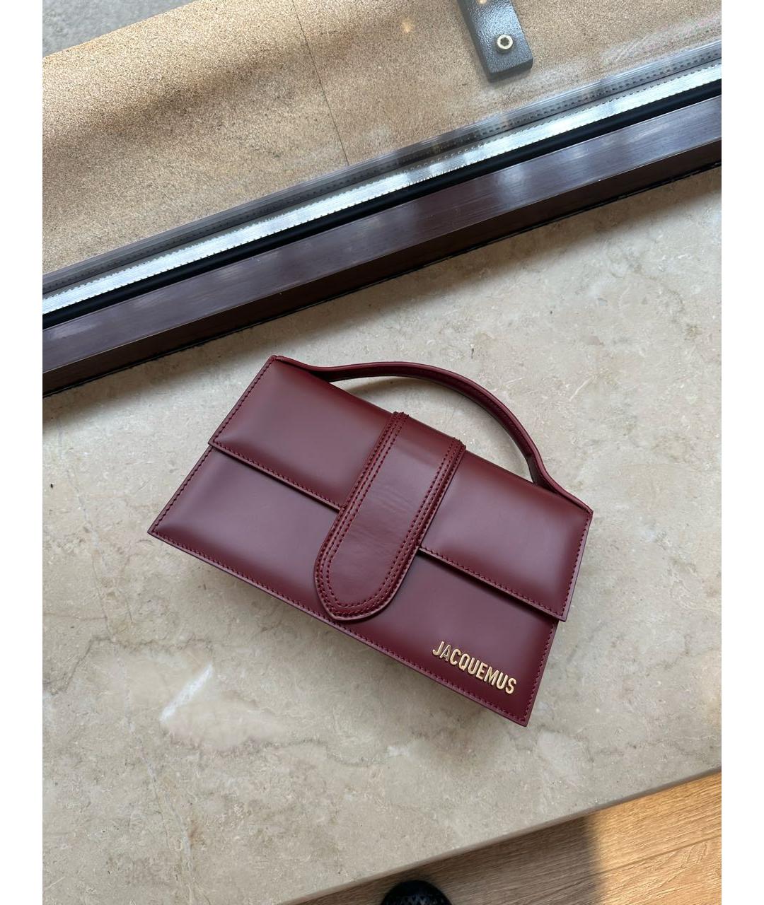 JACQUEMUS Бордовая кожаная сумка с короткими ручками, фото 2
