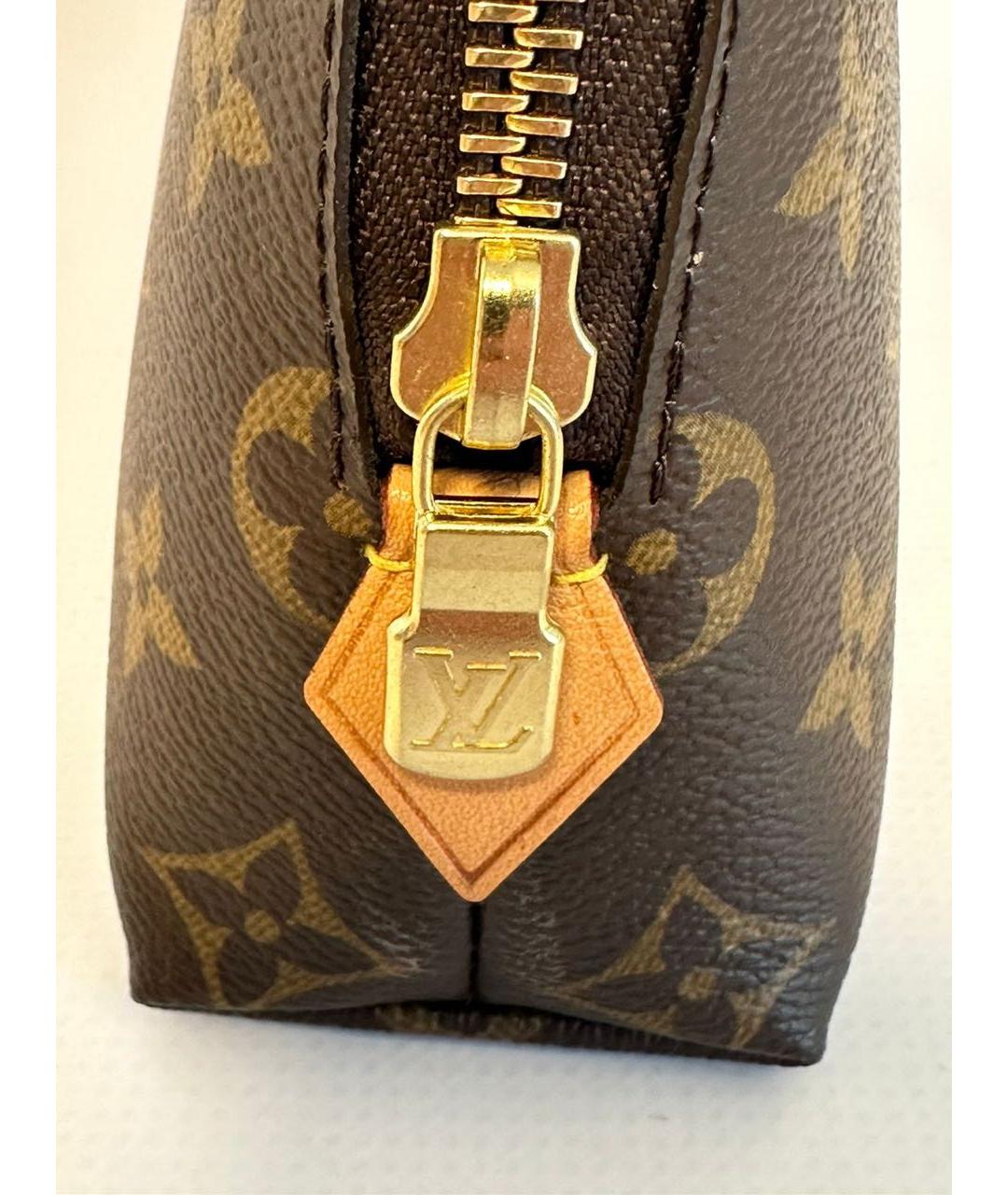 LOUIS VUITTON Коричневая косметичка, фото 5