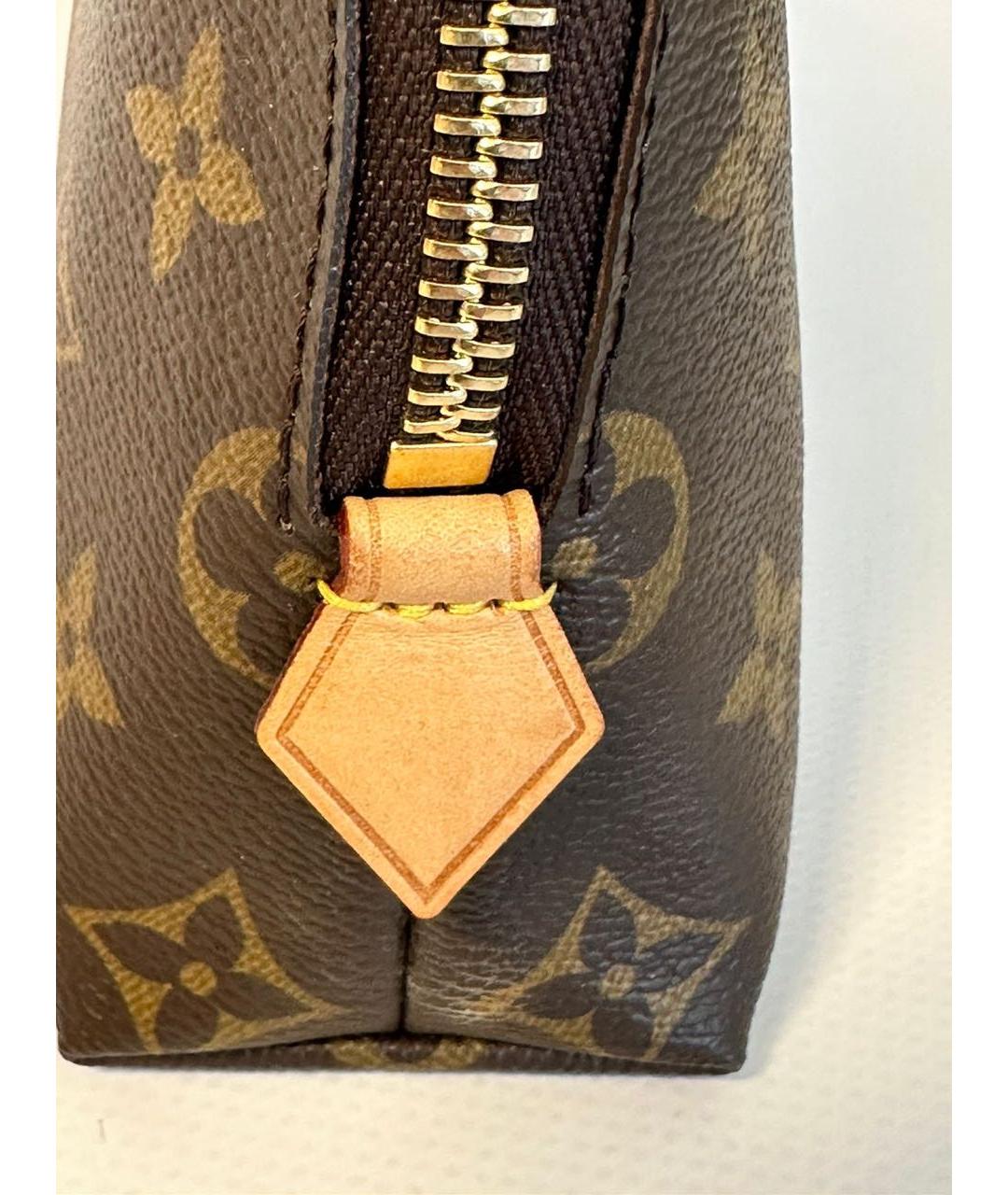 LOUIS VUITTON Коричневая косметичка, фото 6