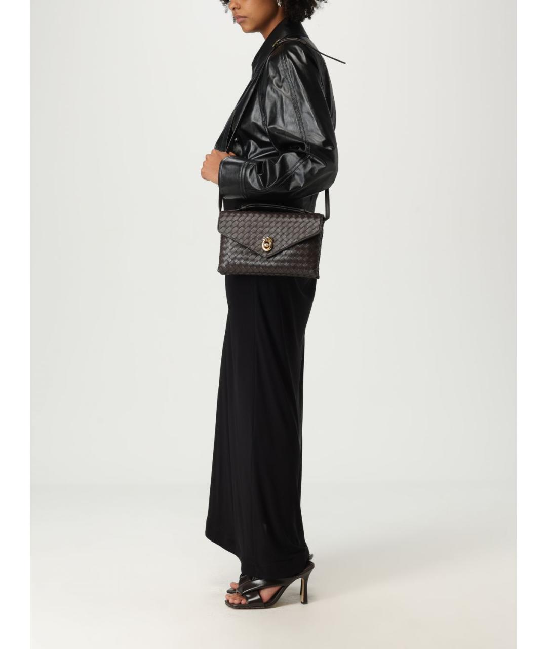 BOTTEGA VENETA Коричневая кожаная сумка с короткими ручками, фото 4