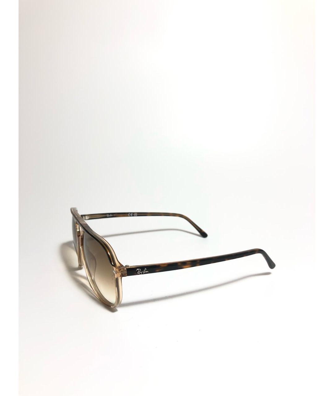 RAY BAN Коричневые пластиковые солнцезащитные очки, фото 2