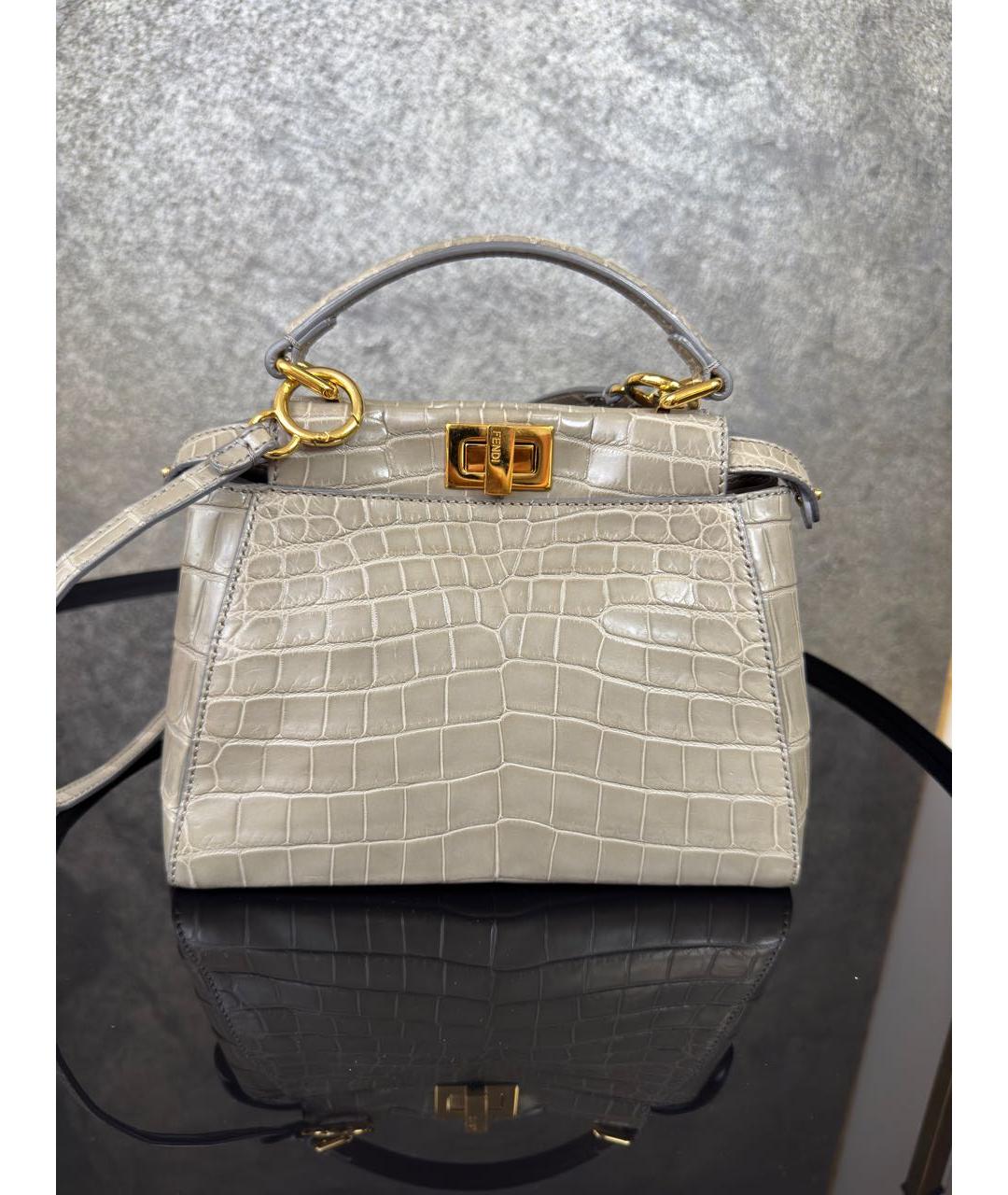 FENDI Серая сумка с короткими ручками из экзотической кожи, фото 9