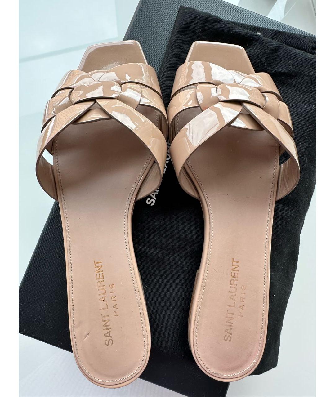 SAINT LAURENT Бежевые шлепанцы из лакированной кожи, фото 3