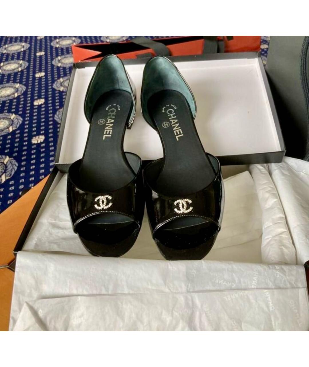 CHANEL Черные туфли из лакированной кожи, фото 2