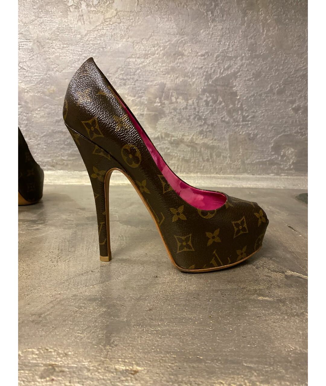 LOUIS VUITTON Коричневые туфли, фото 5