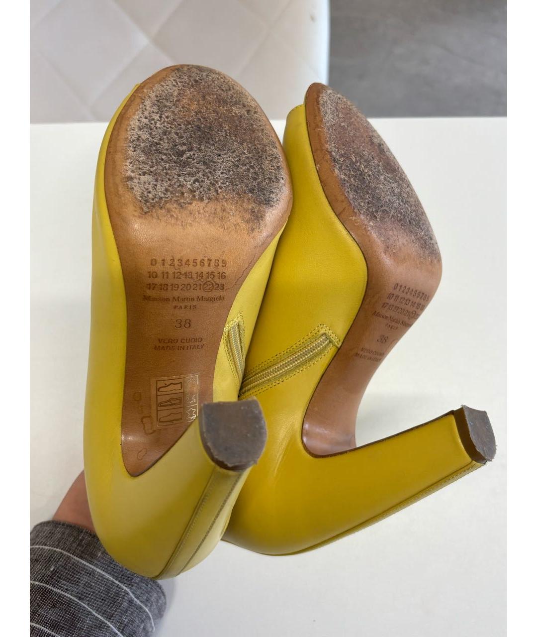 MAISON MARGIELA Горчичные кожаные ботильоны, фото 7