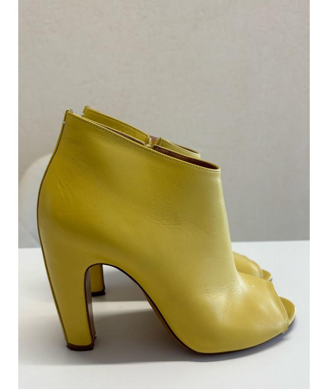 MAISON MARGIELA Горчичные кожаные ботильоны, фото 8