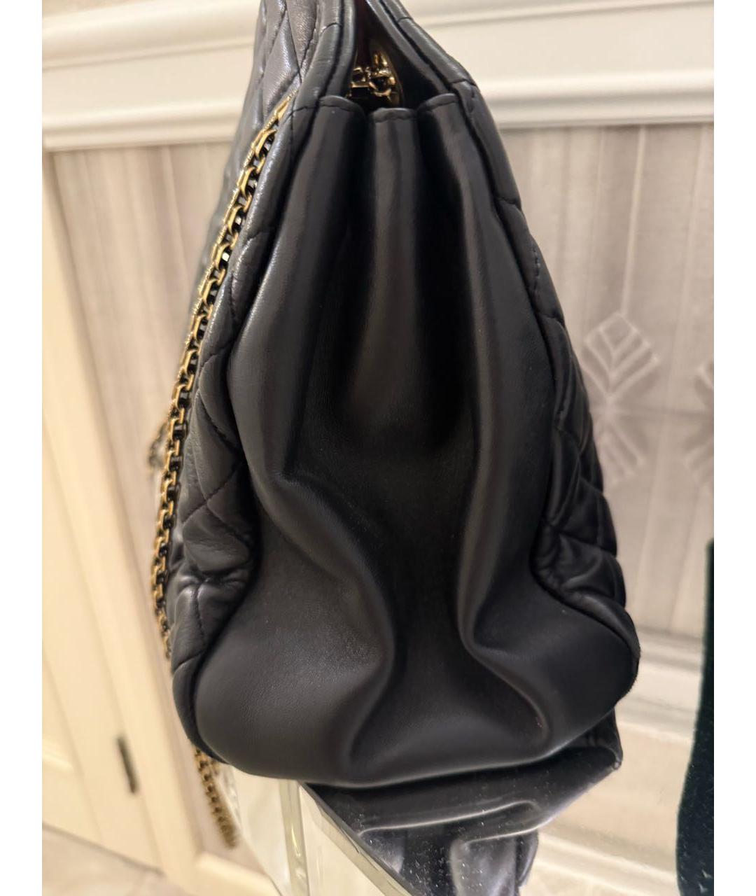 CHANEL Черная кожаная сумка тоут, фото 5