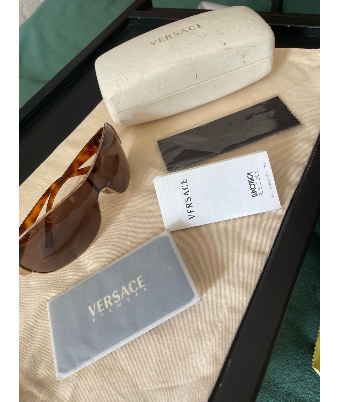 VERSACE Золотые металлические солнцезащитные очки, фото 4