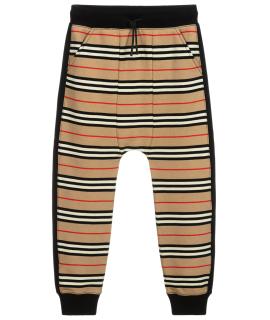 BURBERRY Брюки и шорты