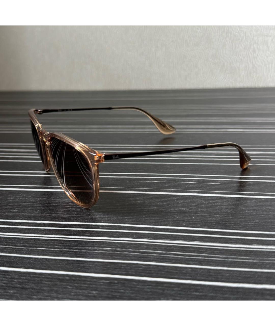 RAY BAN Коричневые пластиковые солнцезащитные очки, фото 2