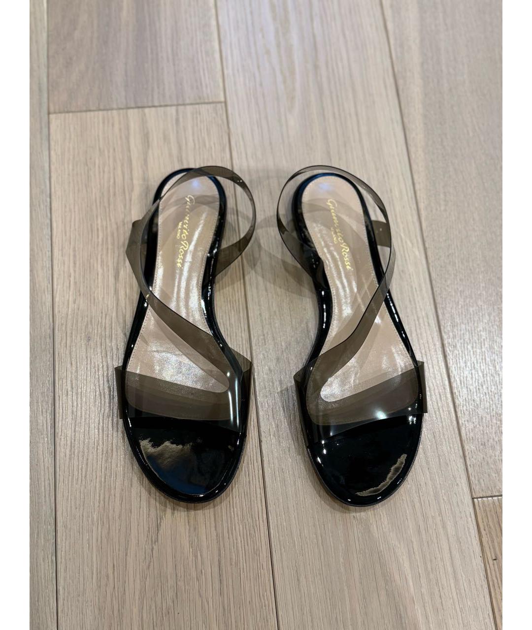 GIANVITO ROSSI Черные резиновые сандалии, фото 3