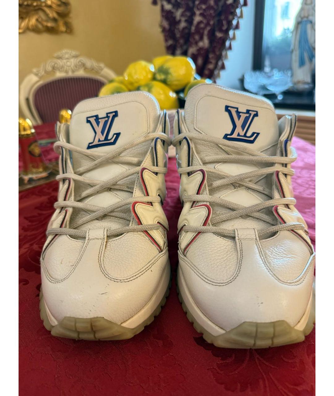 LOUIS VUITTON Белые кожаные низкие кроссовки / кеды, фото 2