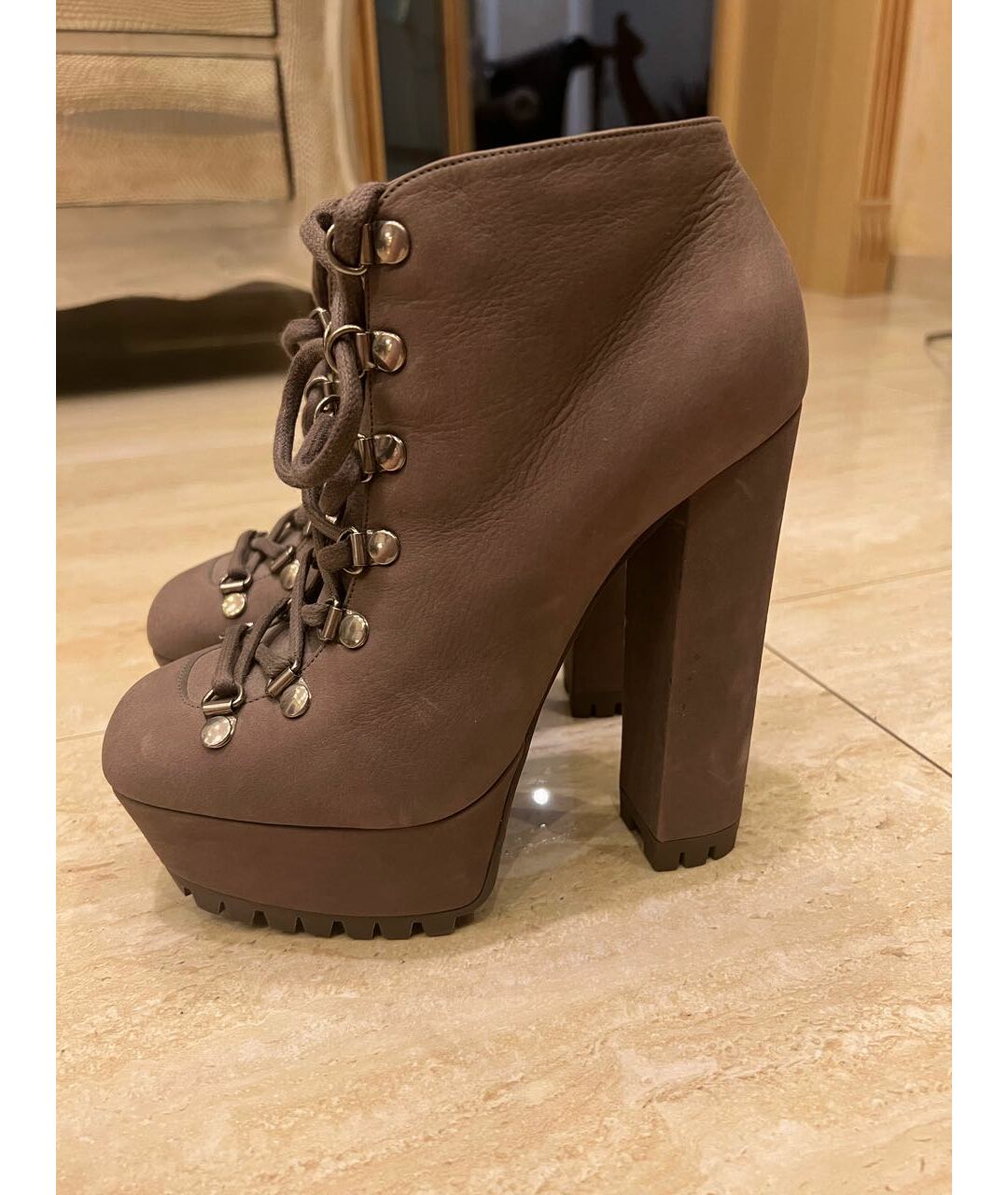 GUCCI Серые кожаные ботильоны, фото 4