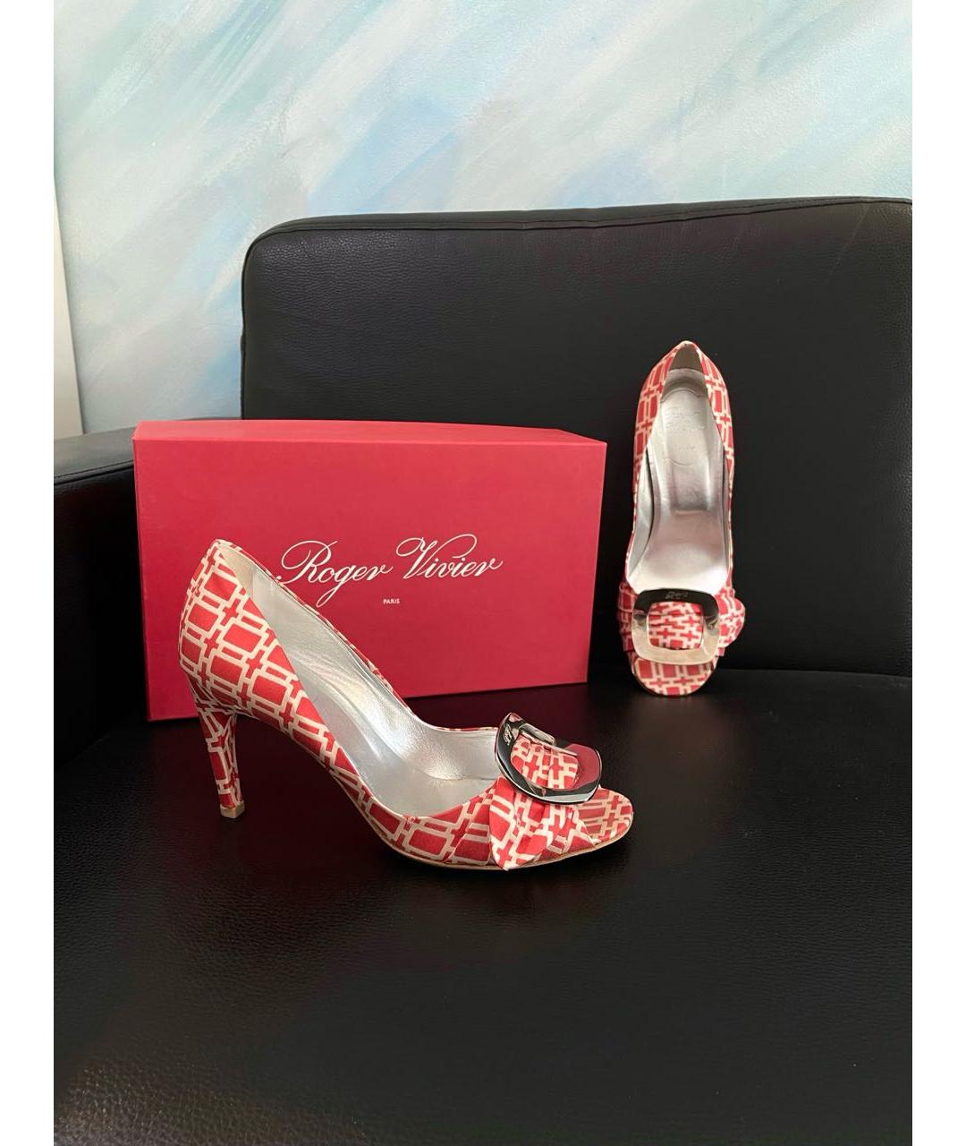 ROGER VIVIER Красные текстильные туфли, фото 3