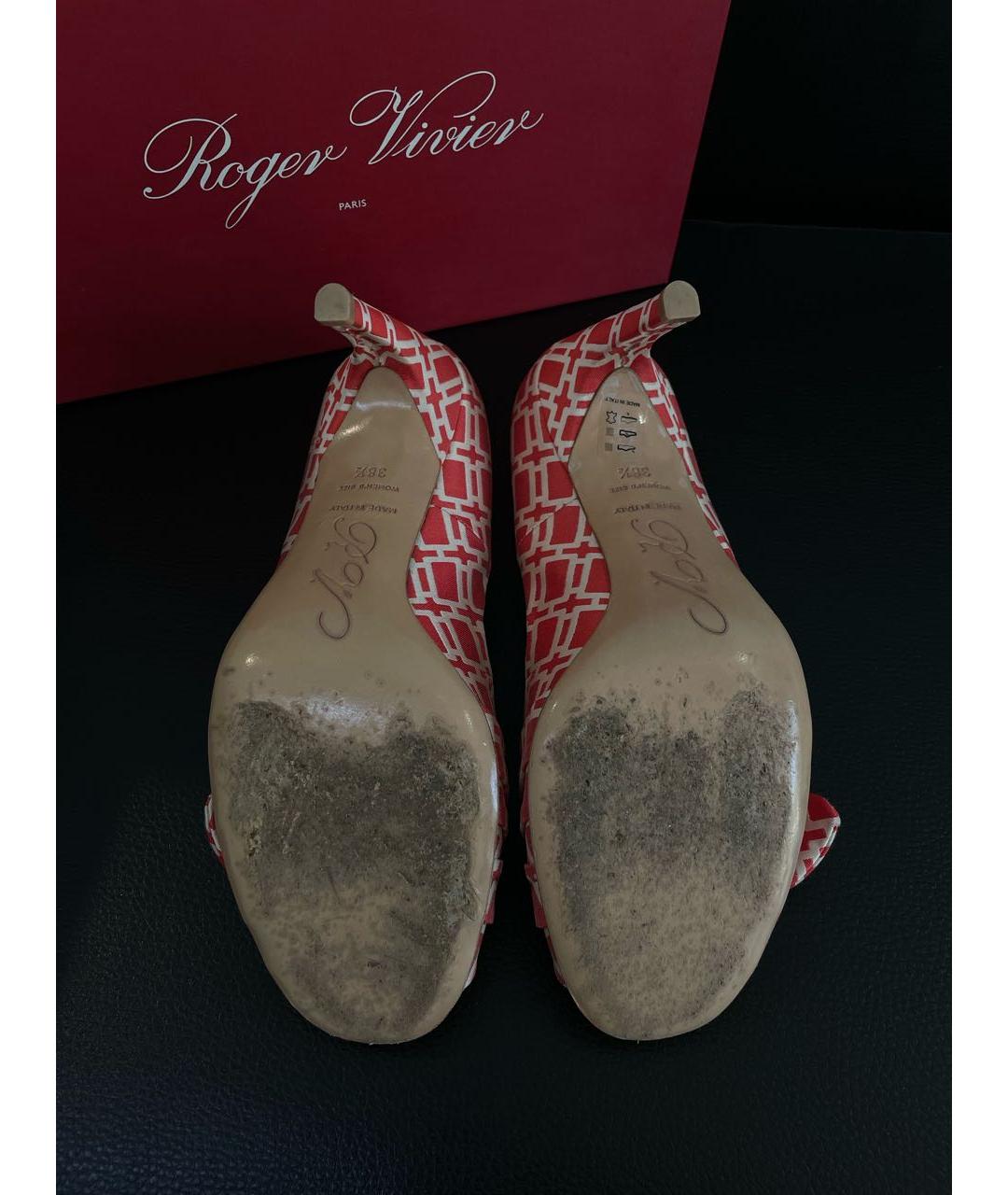 ROGER VIVIER Красные текстильные туфли, фото 6