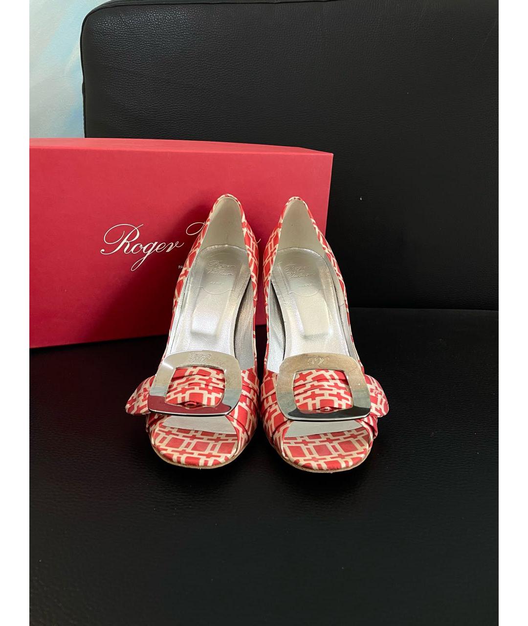 ROGER VIVIER Красные текстильные туфли, фото 2