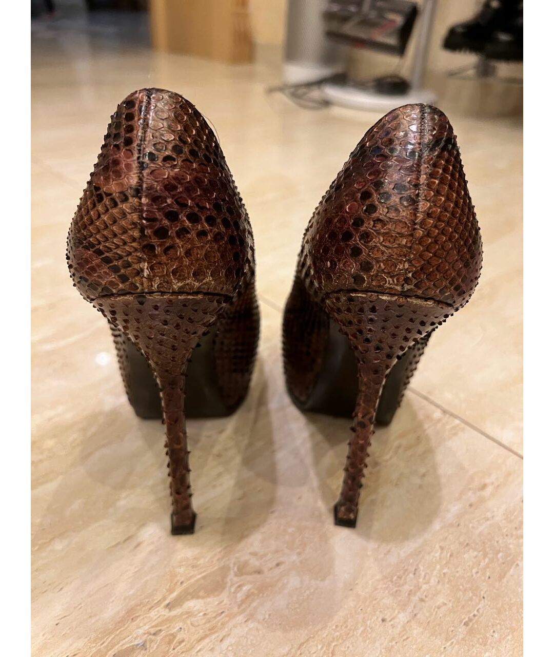 SAINT LAURENT Коричневые туфли из кожи питона, фото 3