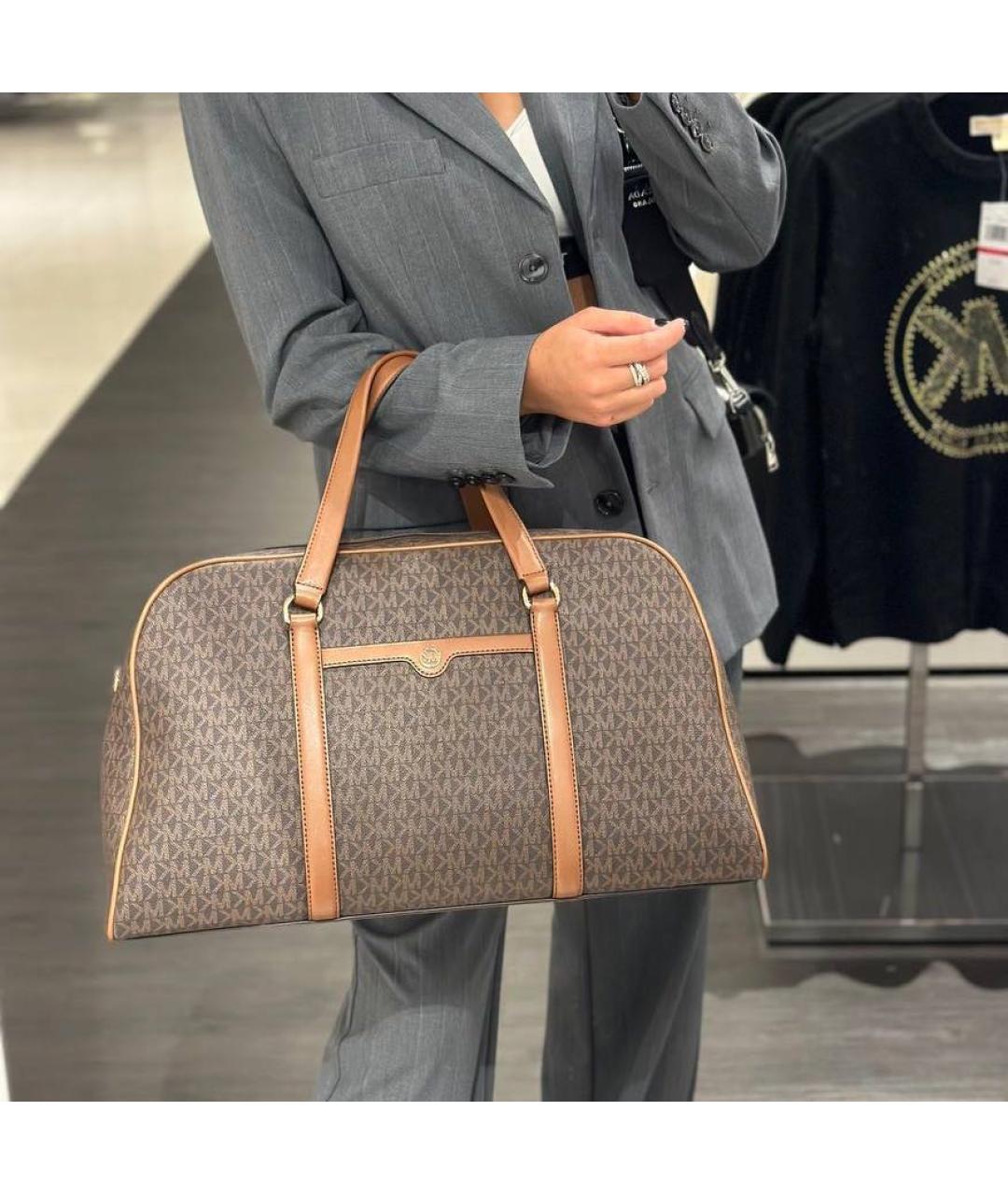 MICHAEL MICHAEL KORS Коричневая дорожная/спортивная сумка, фото 8