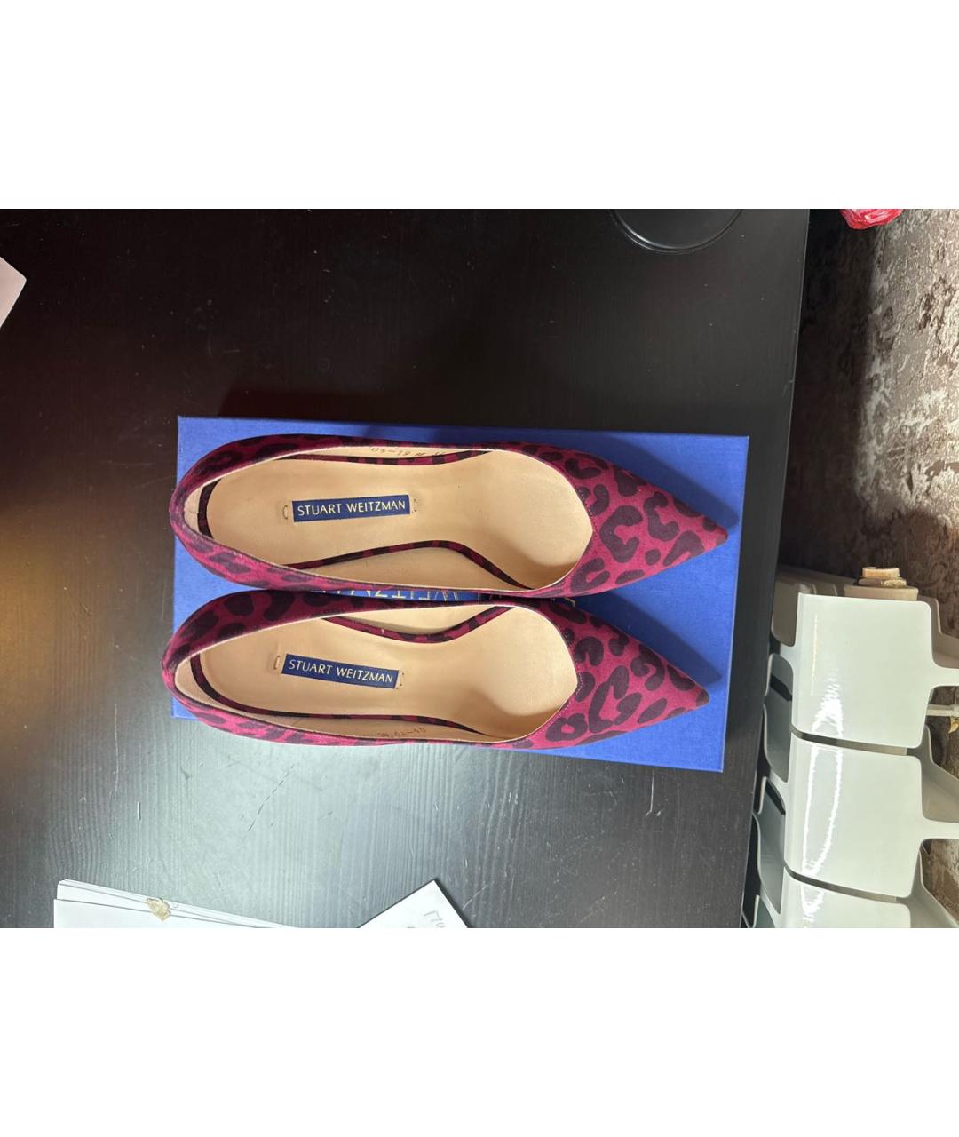 STUART WEITZMAN Замшевые туфли, фото 3