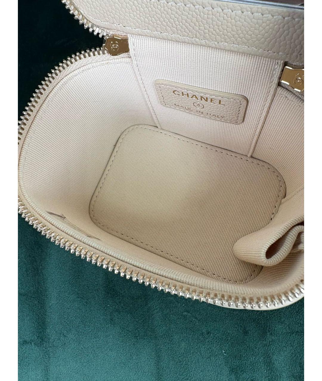 CHANEL Бежевая кожаная сумка с короткими ручками, фото 8