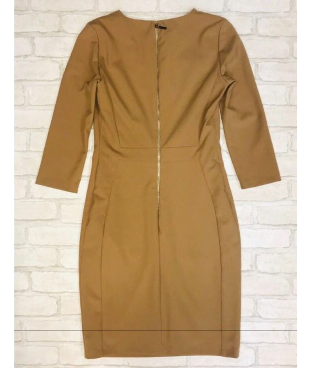 ELISABETTA FRANCHI Бежевое вискозное повседневное платье, фото 2