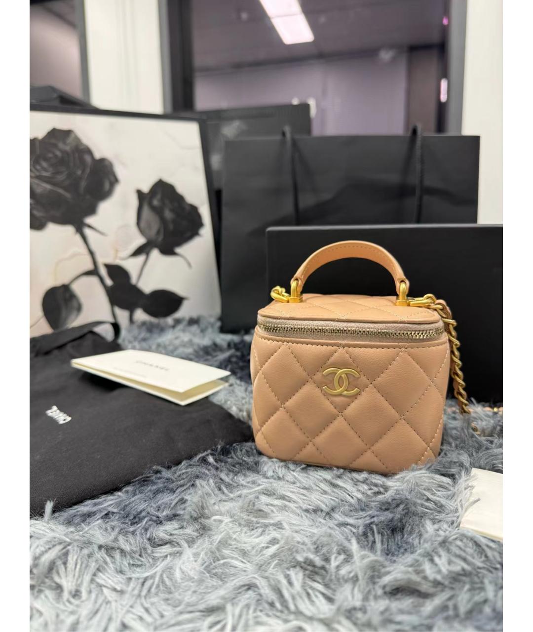 CHANEL Бежевая кожаная сумка через плечо, фото 6