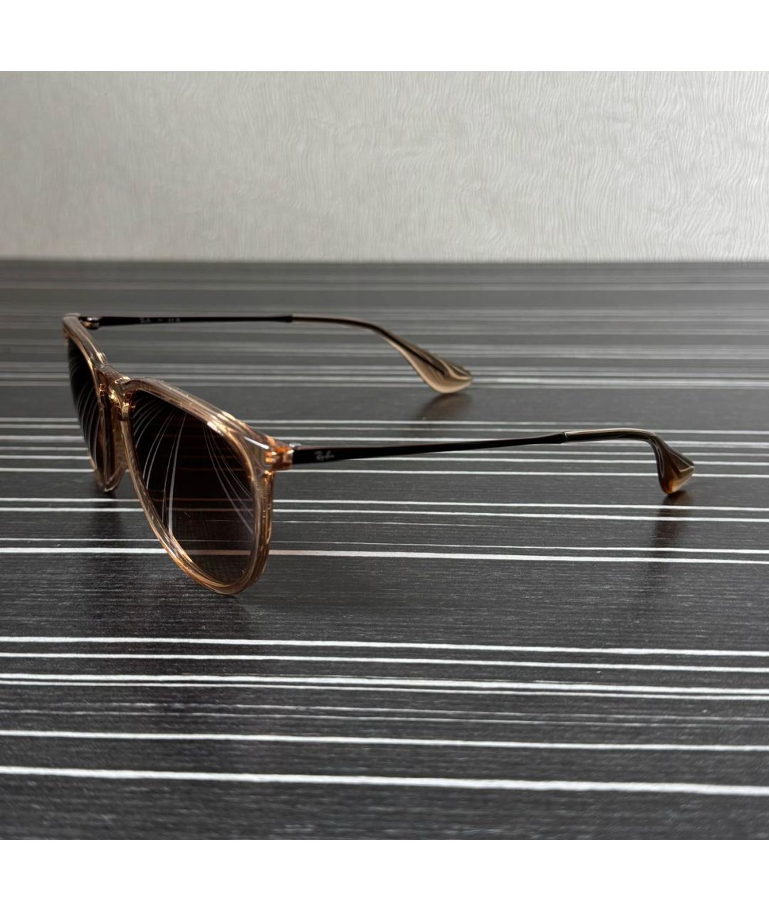 RAY BAN Коричневые пластиковые солнцезащитные очки, фото 2